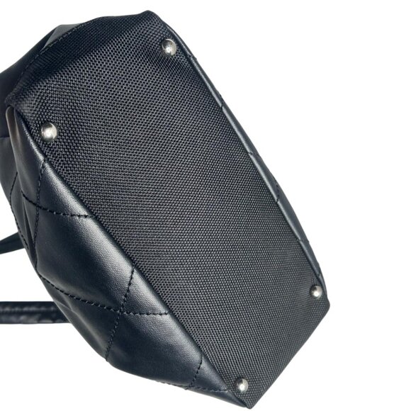 💎✨BEAUTIFUL✨💎AUTHENTIC CHANEL Tote Bag Black - Picture 6 of 16